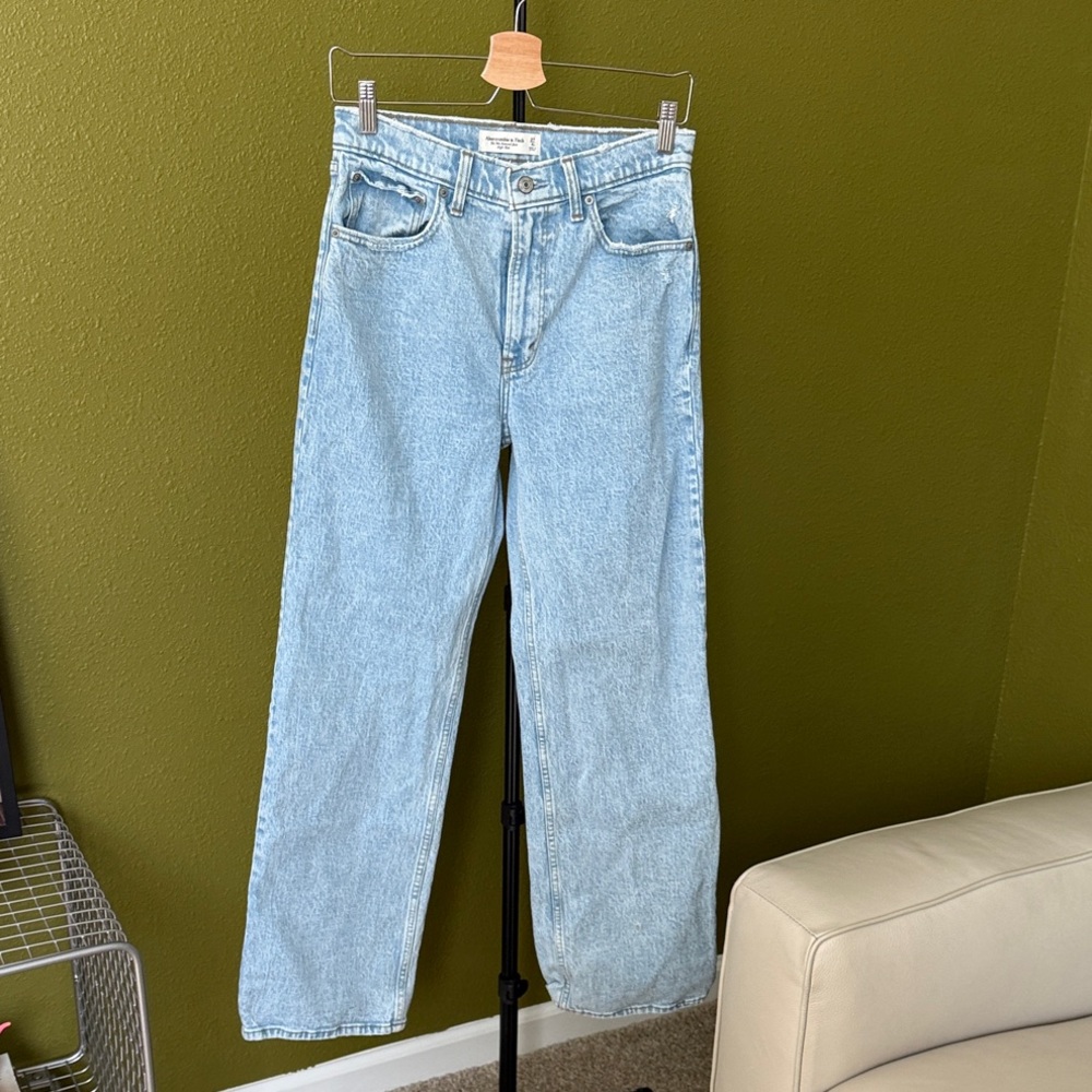 Abercrombie & Fitch 90’s Relaxed High Rise Straight Women's Jeans size 27 - Picture 2 of 5